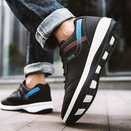 Leather Breathable Travel Shoes Men's Sneakers - Image 2