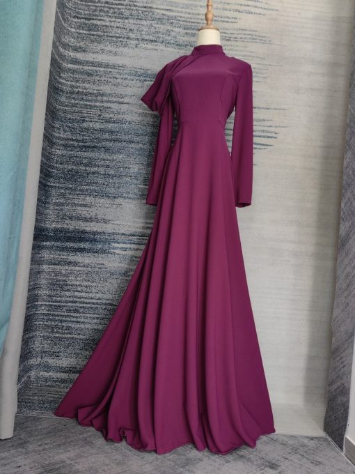 Women Are Wearing Slim-fit Long-sleeved Dresses - Image 7