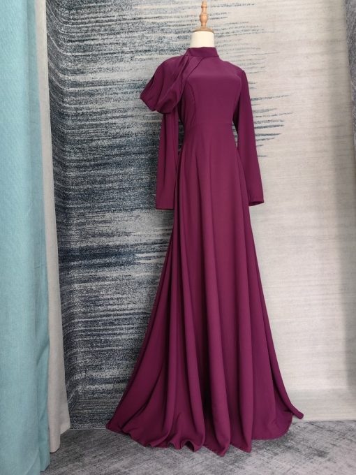 Women Are Wearing Slim-fit Long-sleeved Dresses - Image 5